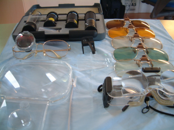 各種ルーペ、単眼鏡や遮光眼鏡等